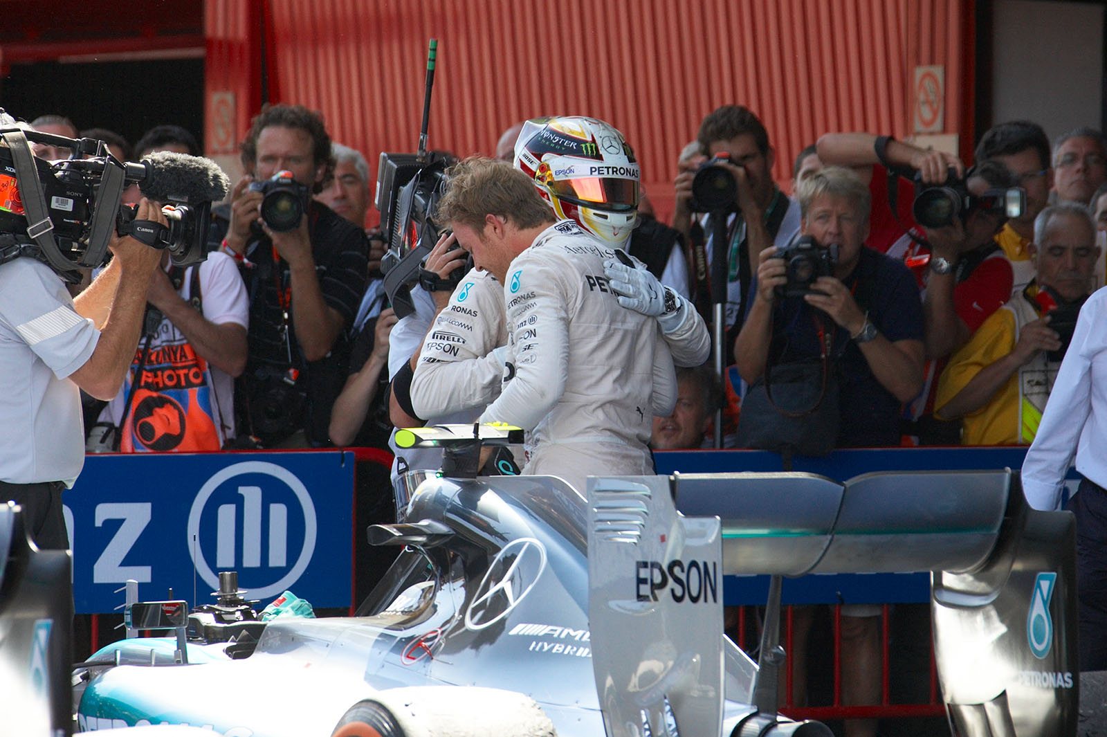 This time it was Nico Rosberg's weekend: Lewis Hamilton congratulates, Spanish Grand Prix, Barcelona, 2015
