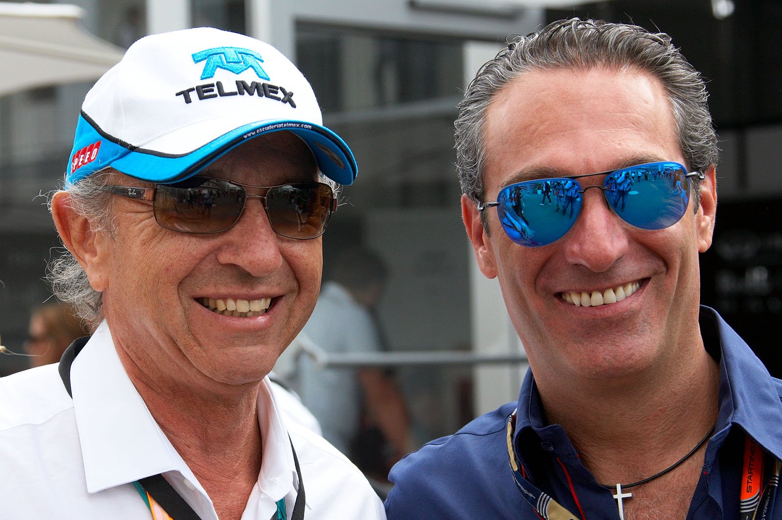 Mexican Jo Ramirez, former McLaren F1 team manager, and Carlos Slim Domit, among others also board member of Telmex, Mexican Grand Prix, 2015