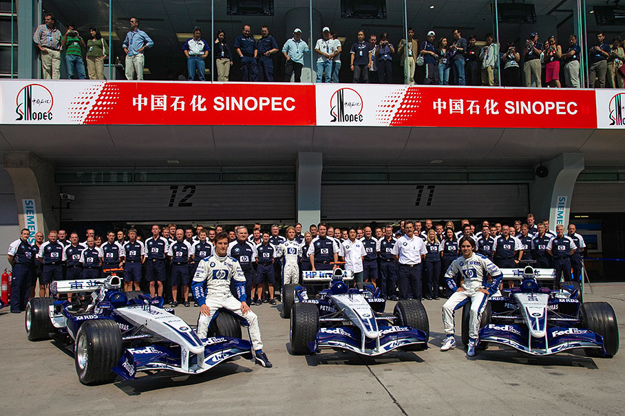 The annual end-season group photo of the whole BMW Williams F1 Team with the driver Mark Webber and injured Heidfeld's substitute Antonio Pizzonia