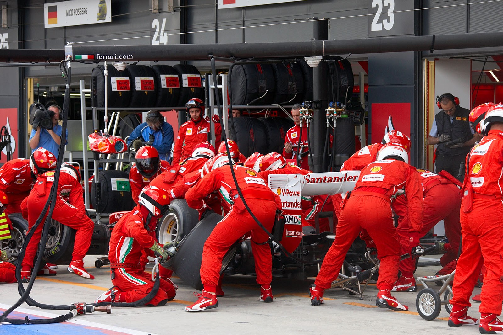 Fernando Alonso's first stop at Ferrari pits