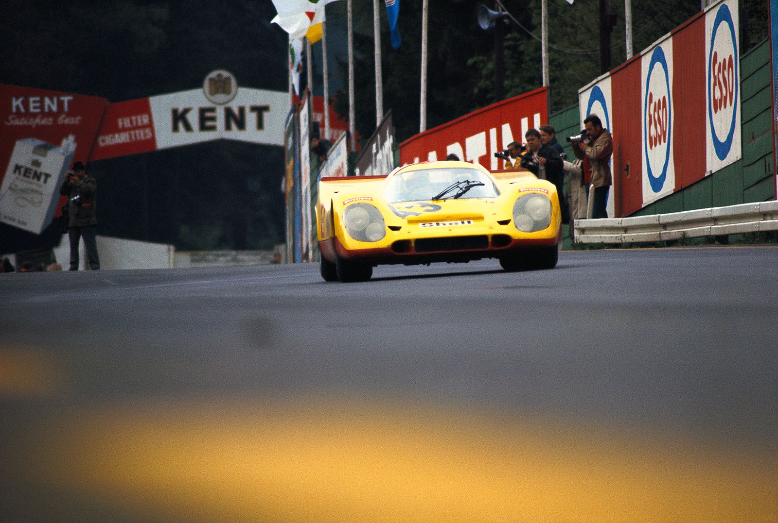 Hans Laine (SF) and Gijs van Lennep (NL) become fifth placed with the Porsche 917K #021 which was entered by Racing Team AAW