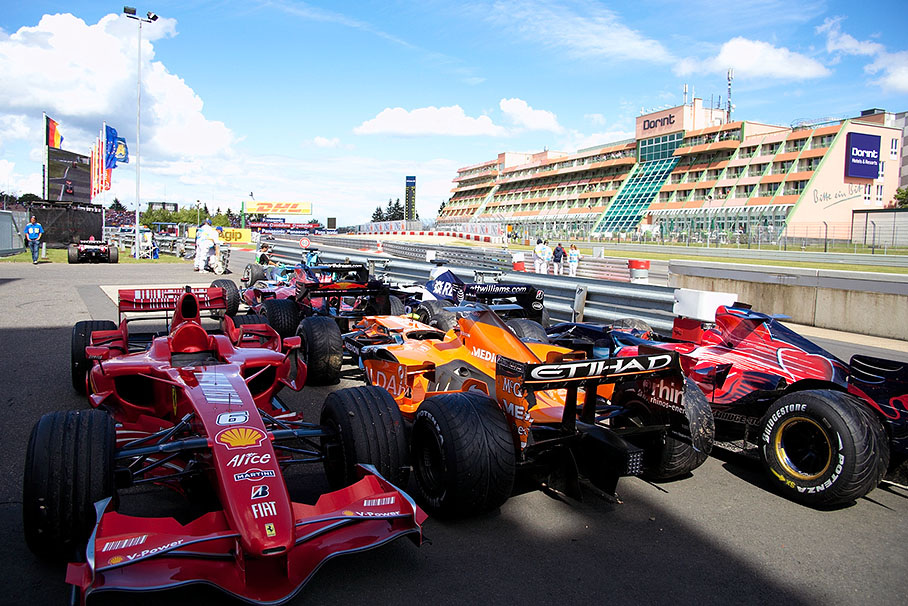 Nearly all retired cars together - What a race, how exiting F1 can be!!! Willkommen am Nürburgring! :)