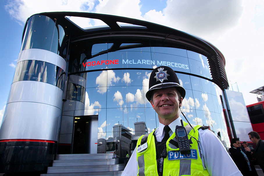 Silver mirror palace motorhome impressed even the officials