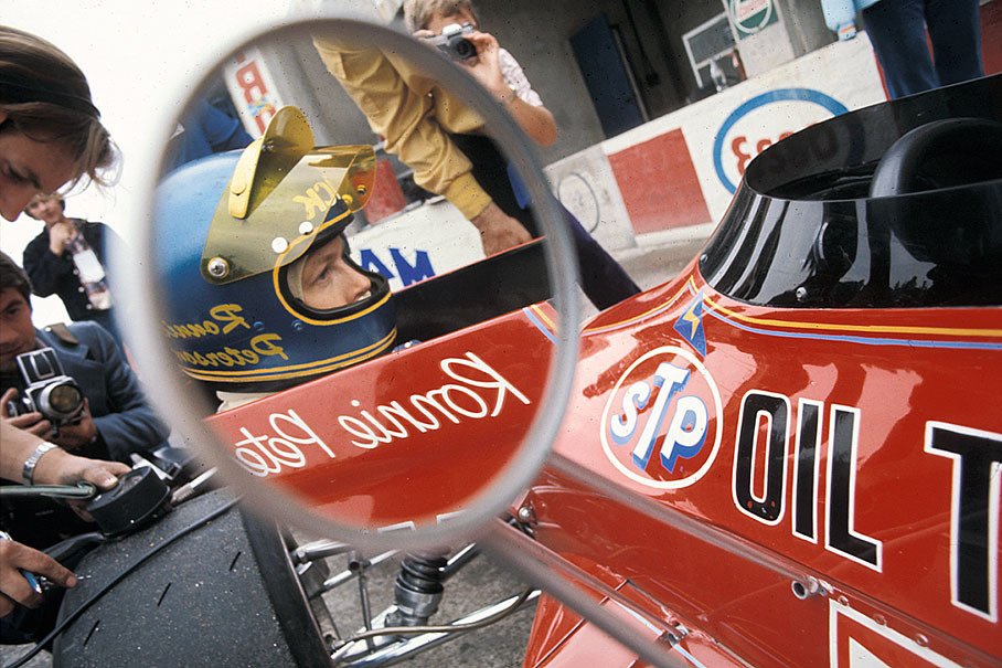 Ronnie Peterson in pits on March-Cosworth 721G, Italian GP Monza 1972