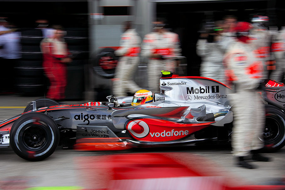 Lewis Hamilton leaves pits during qualifying session