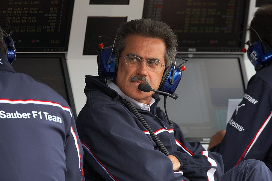 BMW Motorsport Director Dr. Mario Theissen watches the action in pits from pitwall