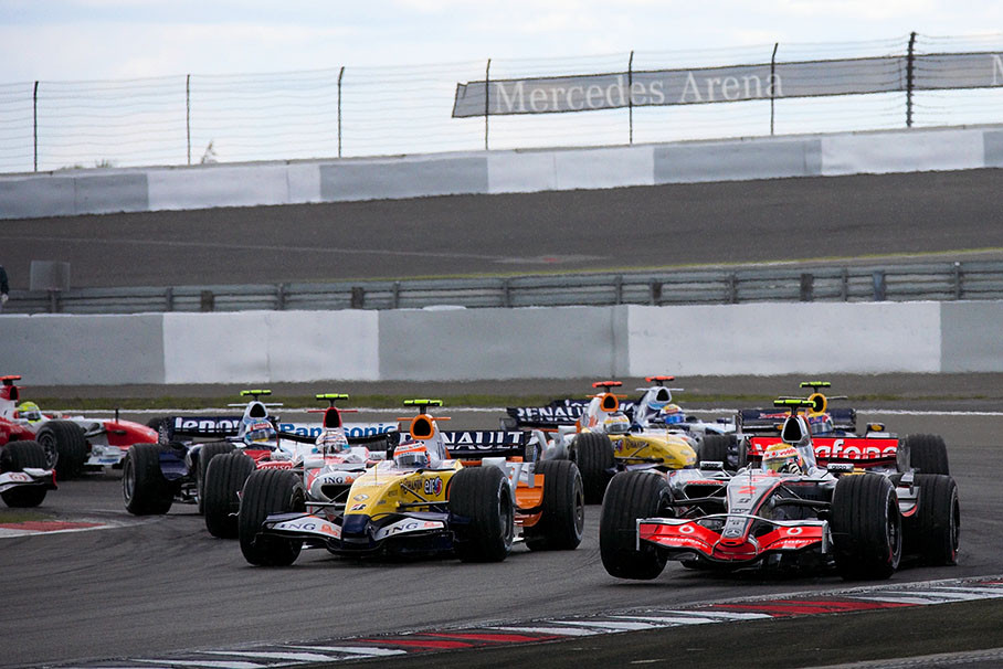 Hamilton looses his just gained fourth position with a flat right rear tyre