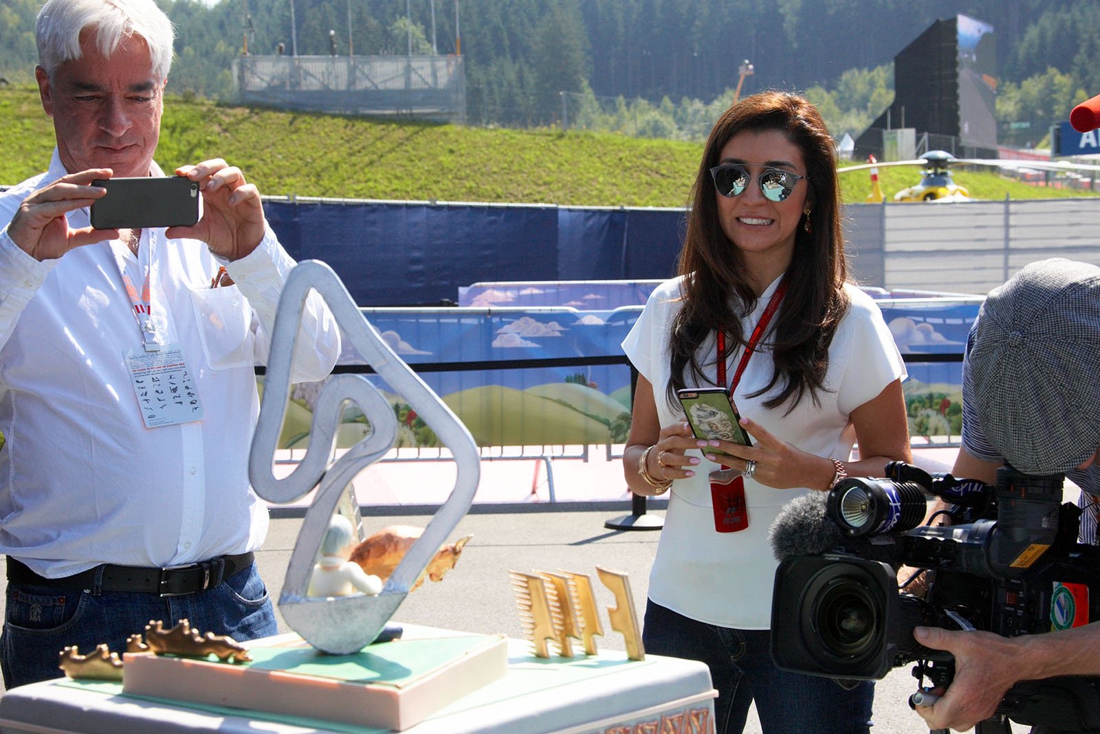 Bernie Ecclestones wife Fabiana in front of a Red Bull Ring cake, Spielberg, Austrian Grand Prix, 2016
