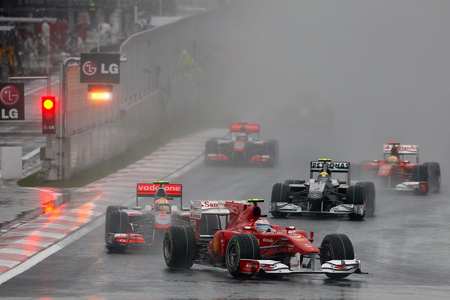 The second start of the race on the brand new Korean race track, third positioned Alonso leads Hamilton and Rosberg