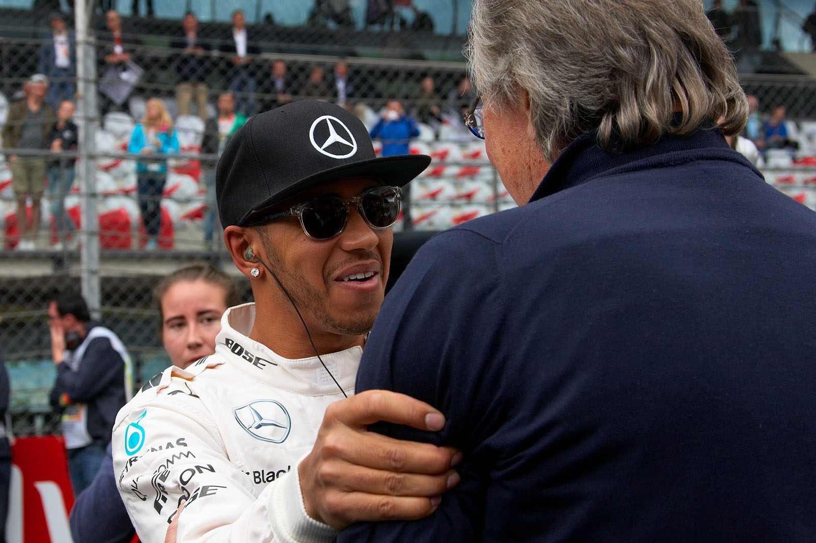 Lewis Hamilton meets Mansour Ojjeh on the grid