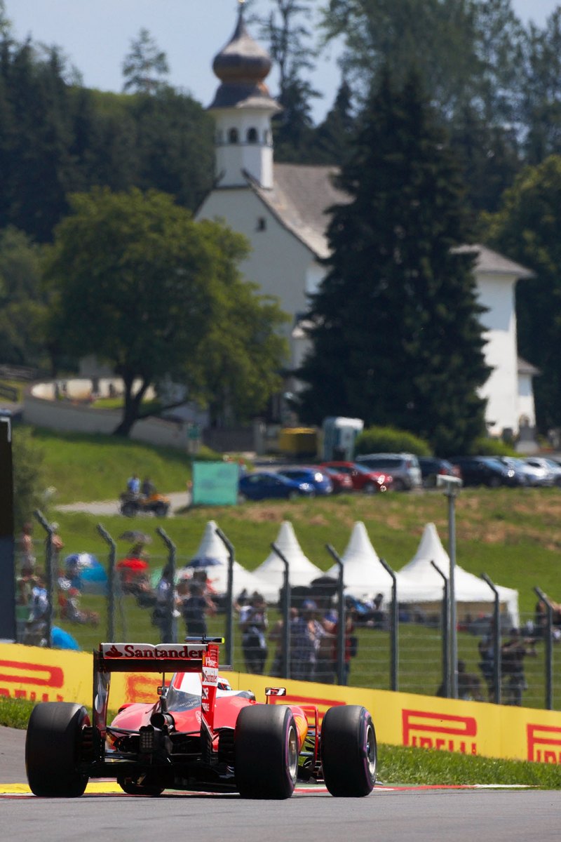 Kimi Raikkonen, Ferrari, passes the St. Stefans church, Spielberg, Austrian Grand Prix, 2016