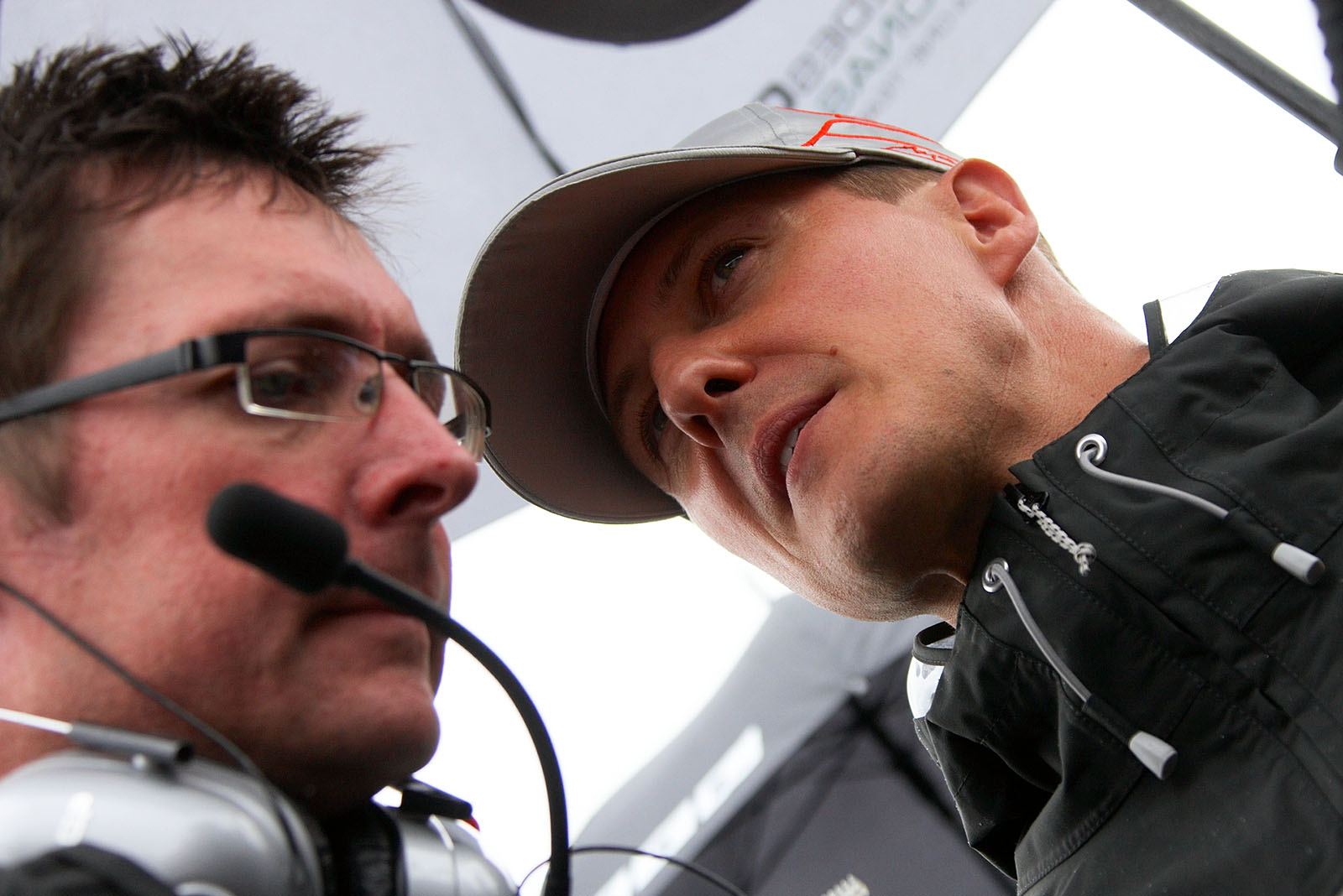 Michael Schumacher, on the grid with Andrew Shovlin, Mercedes GP chief race engineer