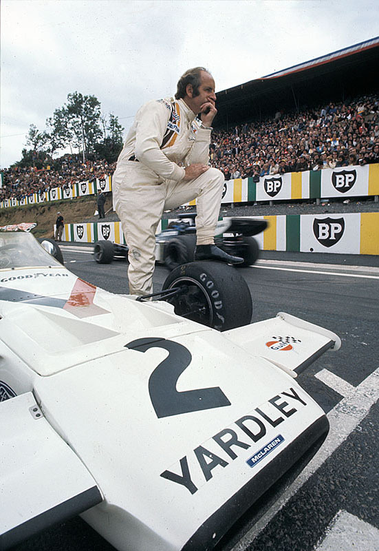 Denny Hulme on McLaren-Cosworth M19C, French GP Clermont-Ferrand 1972