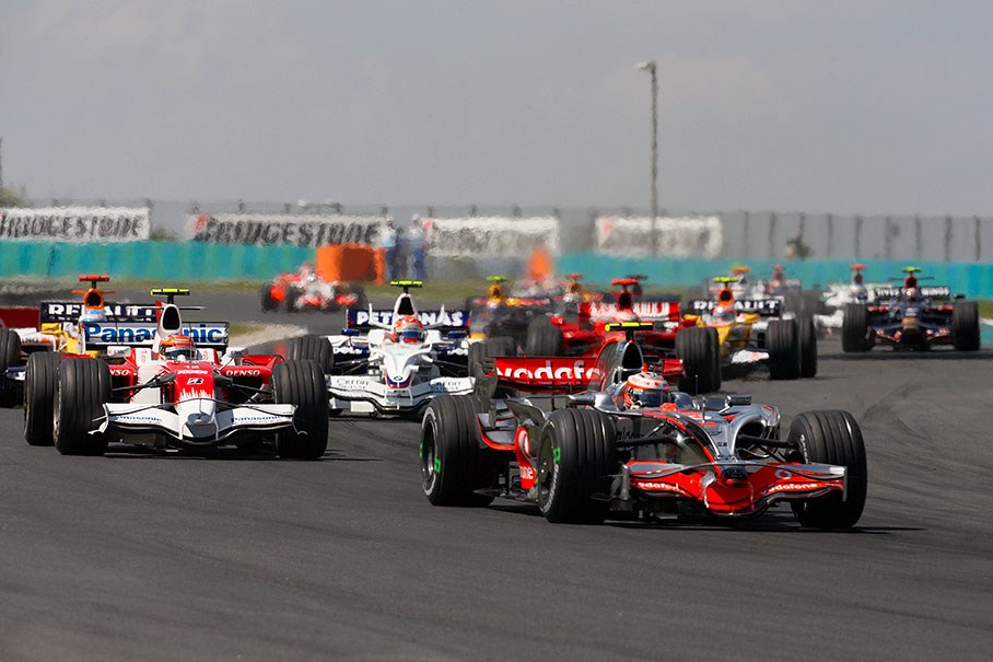 Third positioned Kovalainen in front of Glock and overtaken Kubica