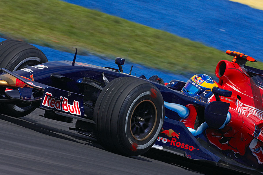 Sebastien Bourdais, Scuderia Toro Rosso