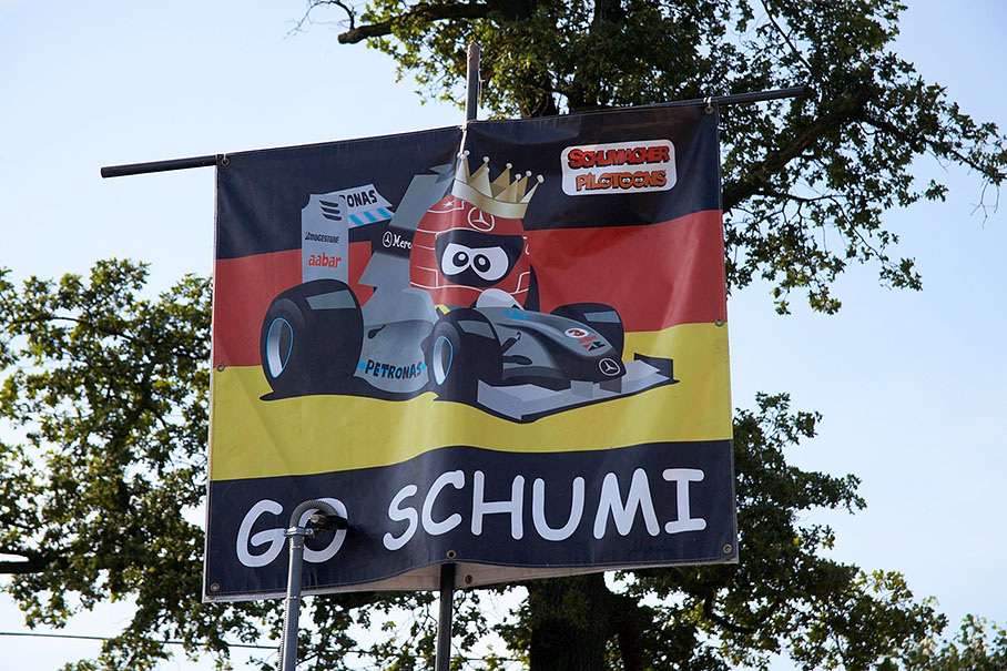 Schumacher's fans motivate their idol
