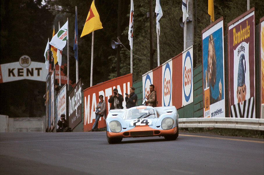 Winning team Jo Siffert (CH) and Brian Redman (GB) in the Porsche 917K #0014 entered by J. W. Automotive Engineering