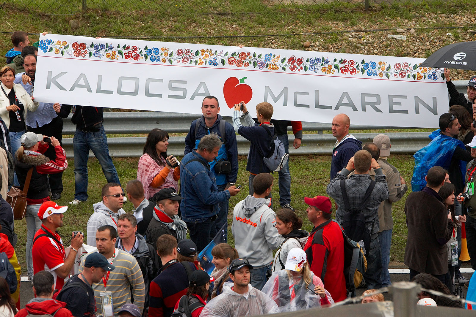Hungarian McLaren fans express their hot love for the team
