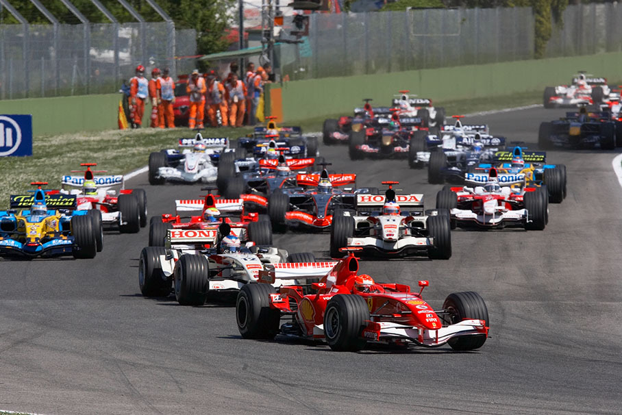 Schumacher at start in first corner