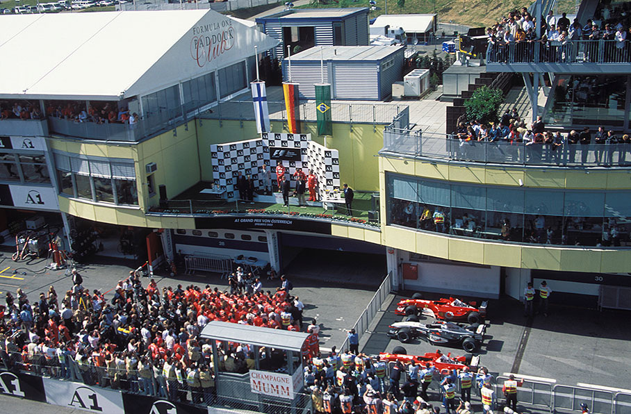 Podium ceremony and parc fermŽ