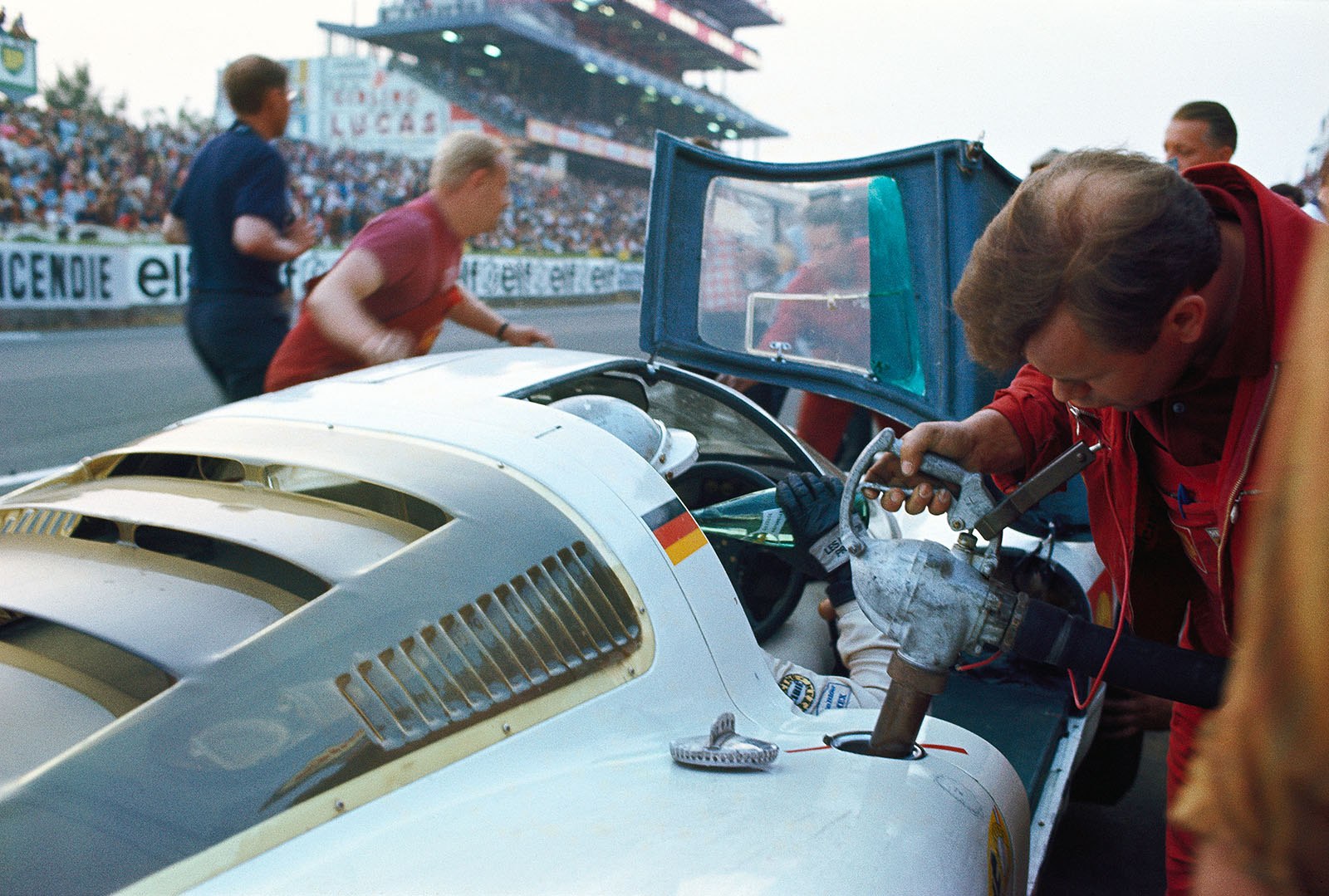 The Porsche 908 LH #030 of Udo Sch¸tz (D) and Gerhard Mitter (D) is being refueled