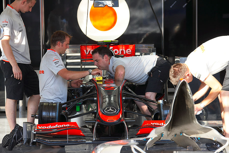 Deep procedures on Kovalainen's McLaren Mercedes car