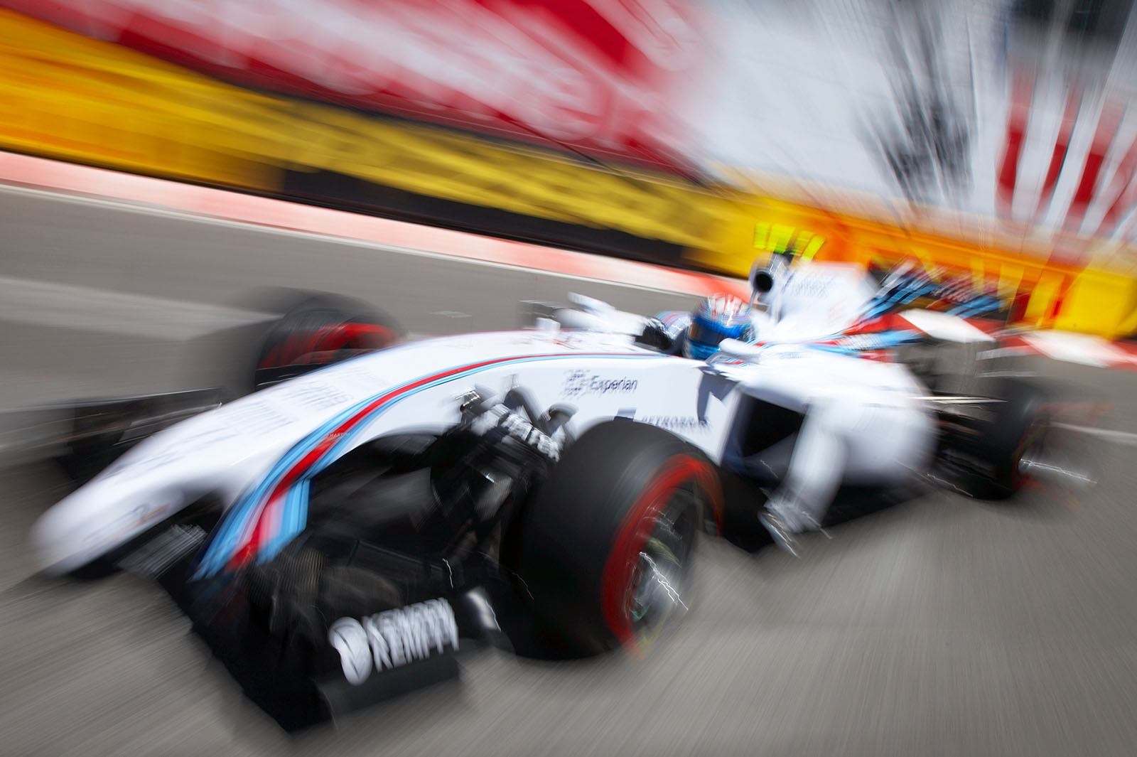 Valtteri Bottas, Williams-Mercedes, at Nouvelle Chicane