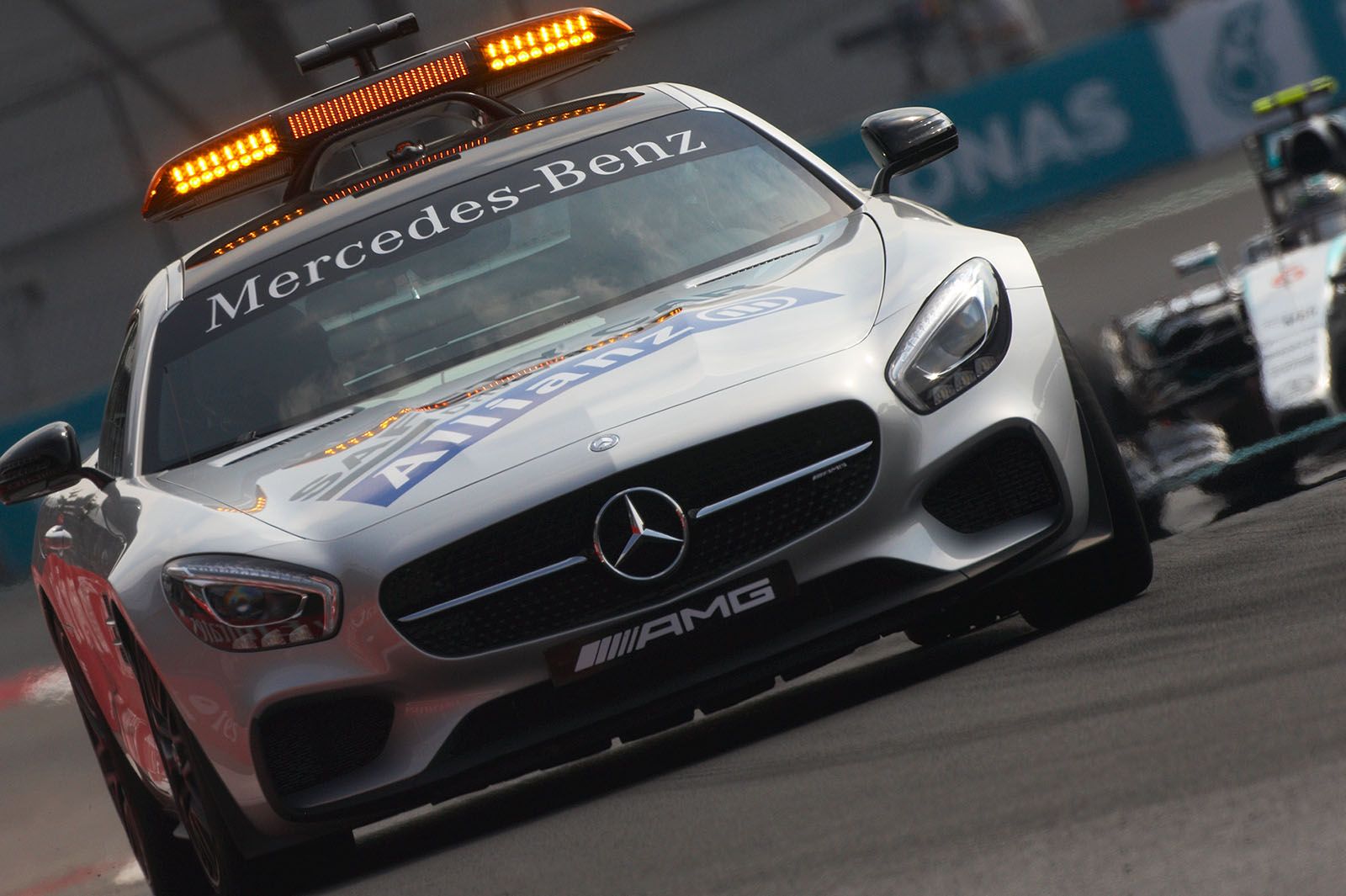 Rosberg behind the safety car, Mexican Grand Prix, 2015