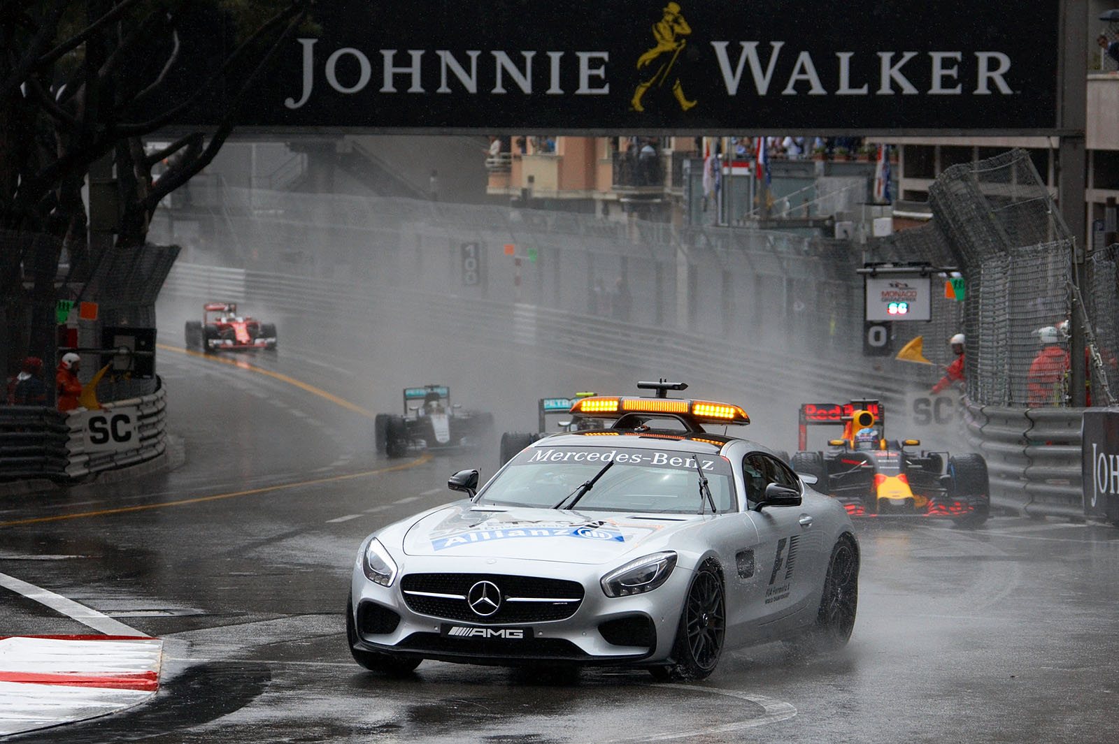 Race start behind the safety car, Monte Carlo Grand Prix, 2016