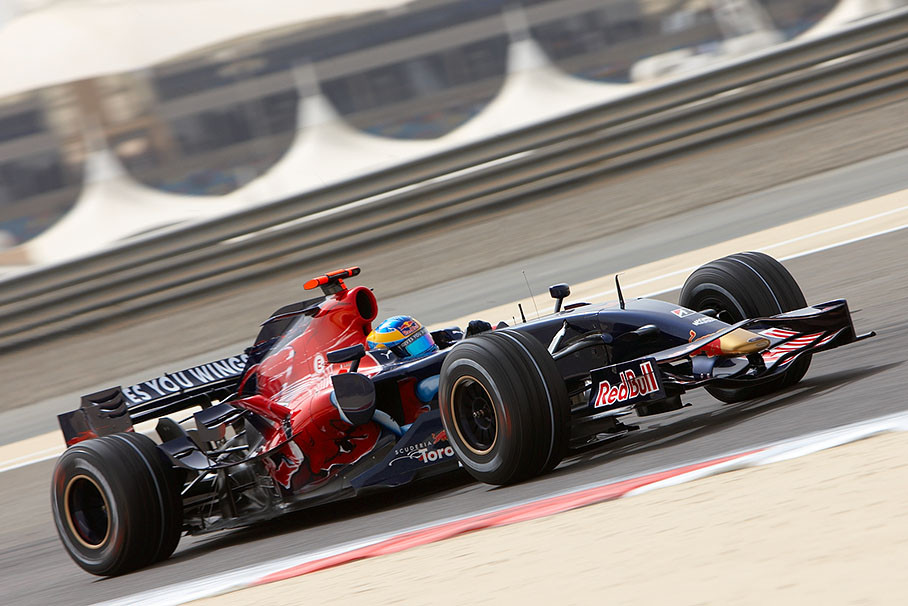 Sebastien Bourdais, Scuderia Toro Rosso