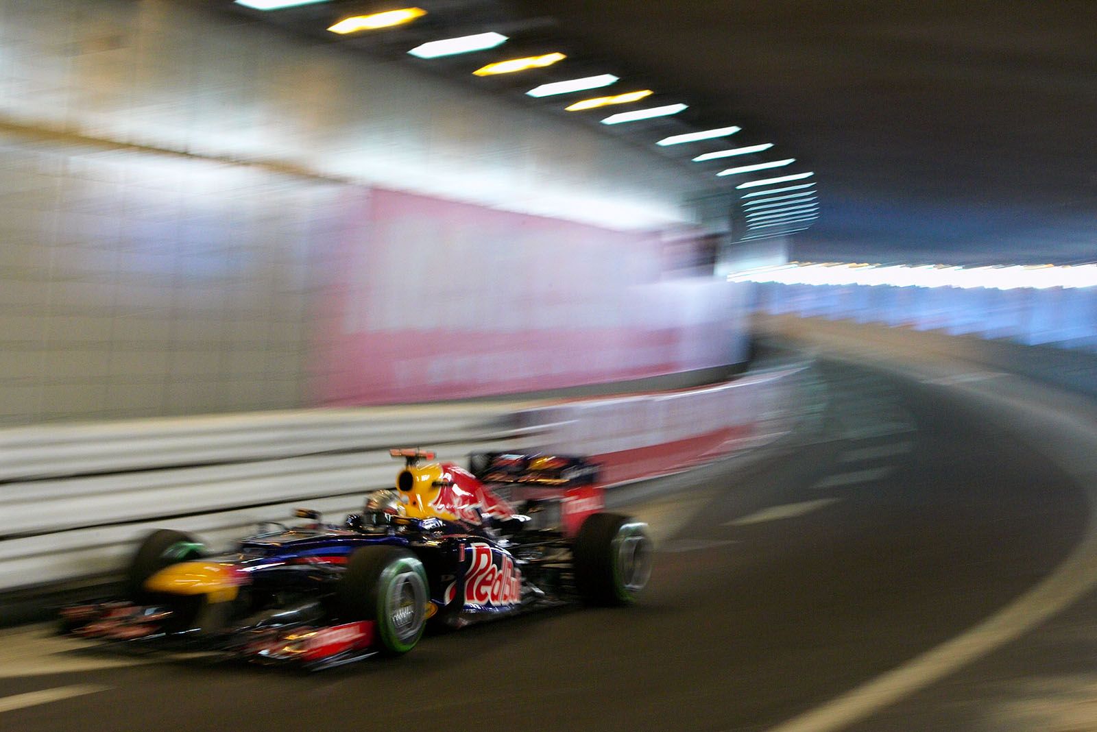 Sebastian Vettel, Red Bull Racing, in the tunnel