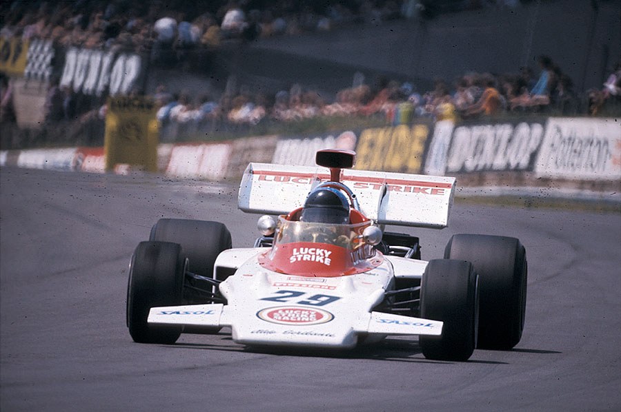 South African Dave Charlton on Lotus-Cosworth 72D - he appeared from time to time in F1 with his personal sponsor Lucky Strike which gave the cars a special appearance.