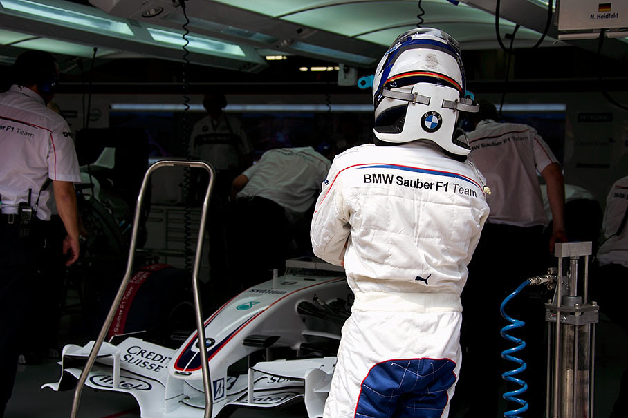 Heidfeld had in both sessions an hydraulic leak which led to gearbox changes.