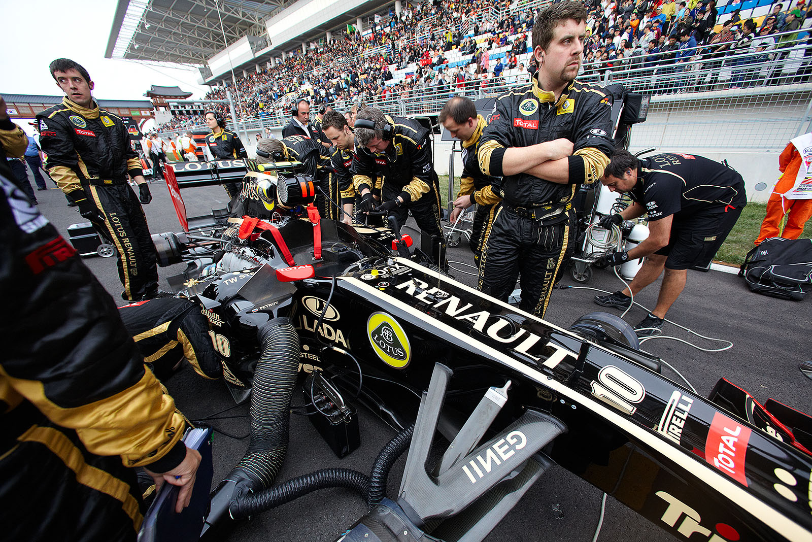 Petrov's Renault on the grid