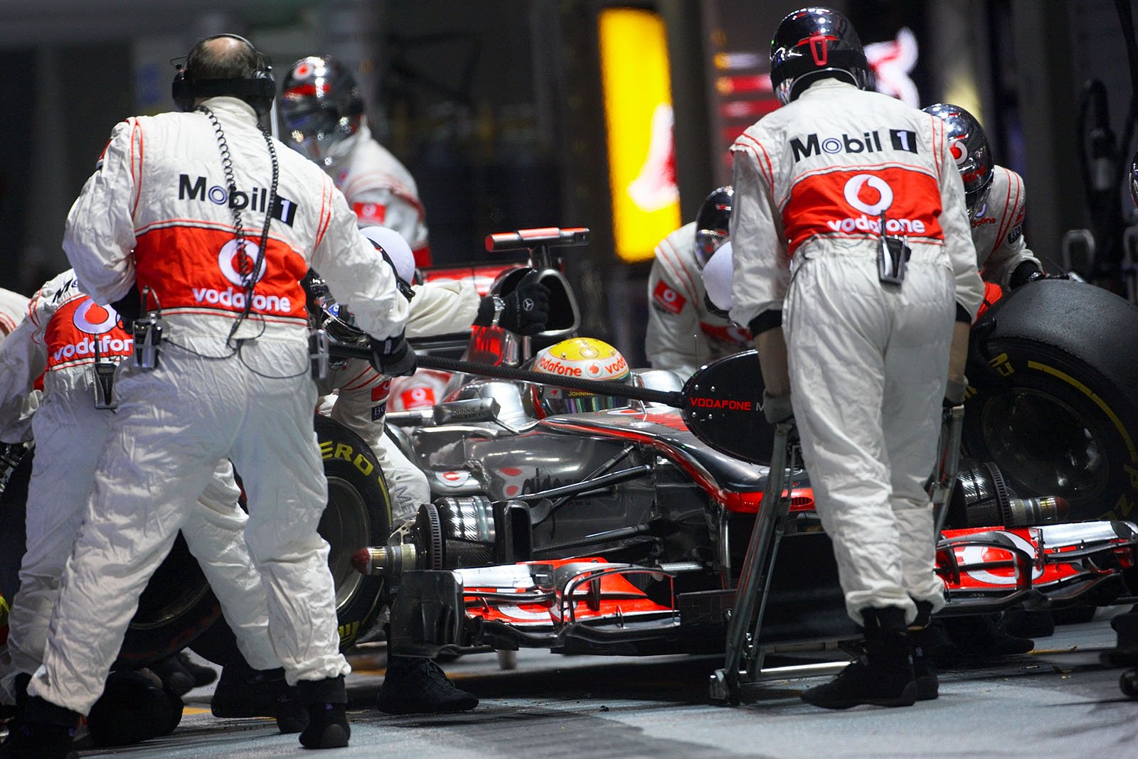 Pit stop of Lewis Hamilton, McLaren