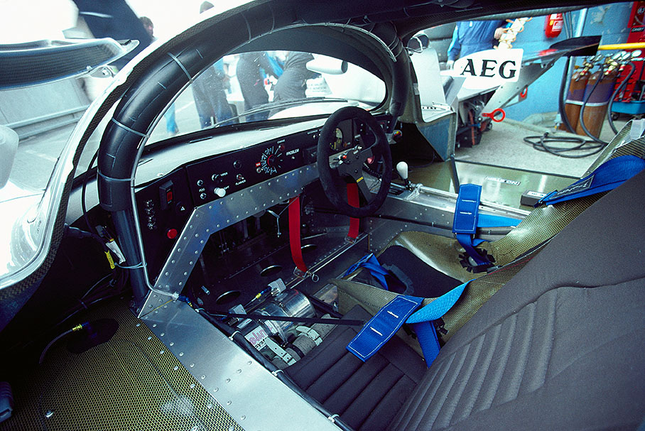 The empty cockpit of a Sauber C9 - Mercedes Benz driven by Jochen Mass (D), Manuel Reuter (D) and Stanley Dickens (S)