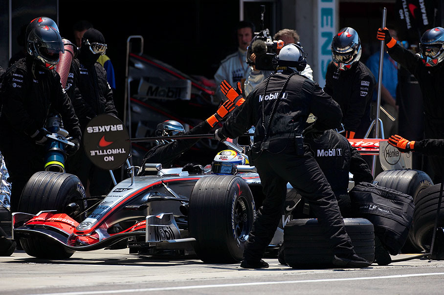 Juan Pablo Montoya pitting during second qualifying session