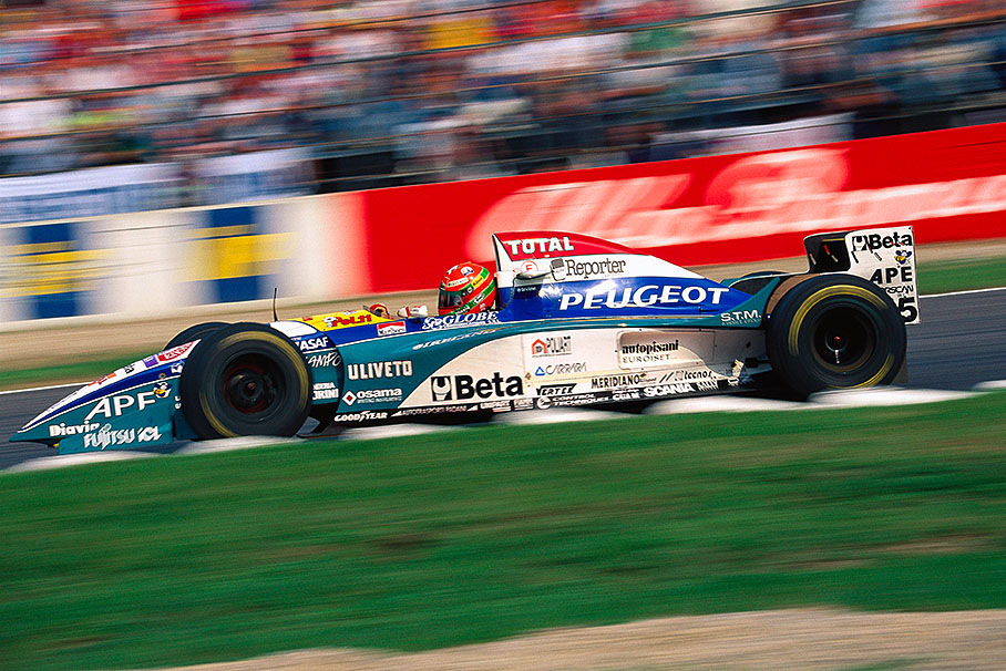 Eddie Irvine, Jordan-Peugeot 195