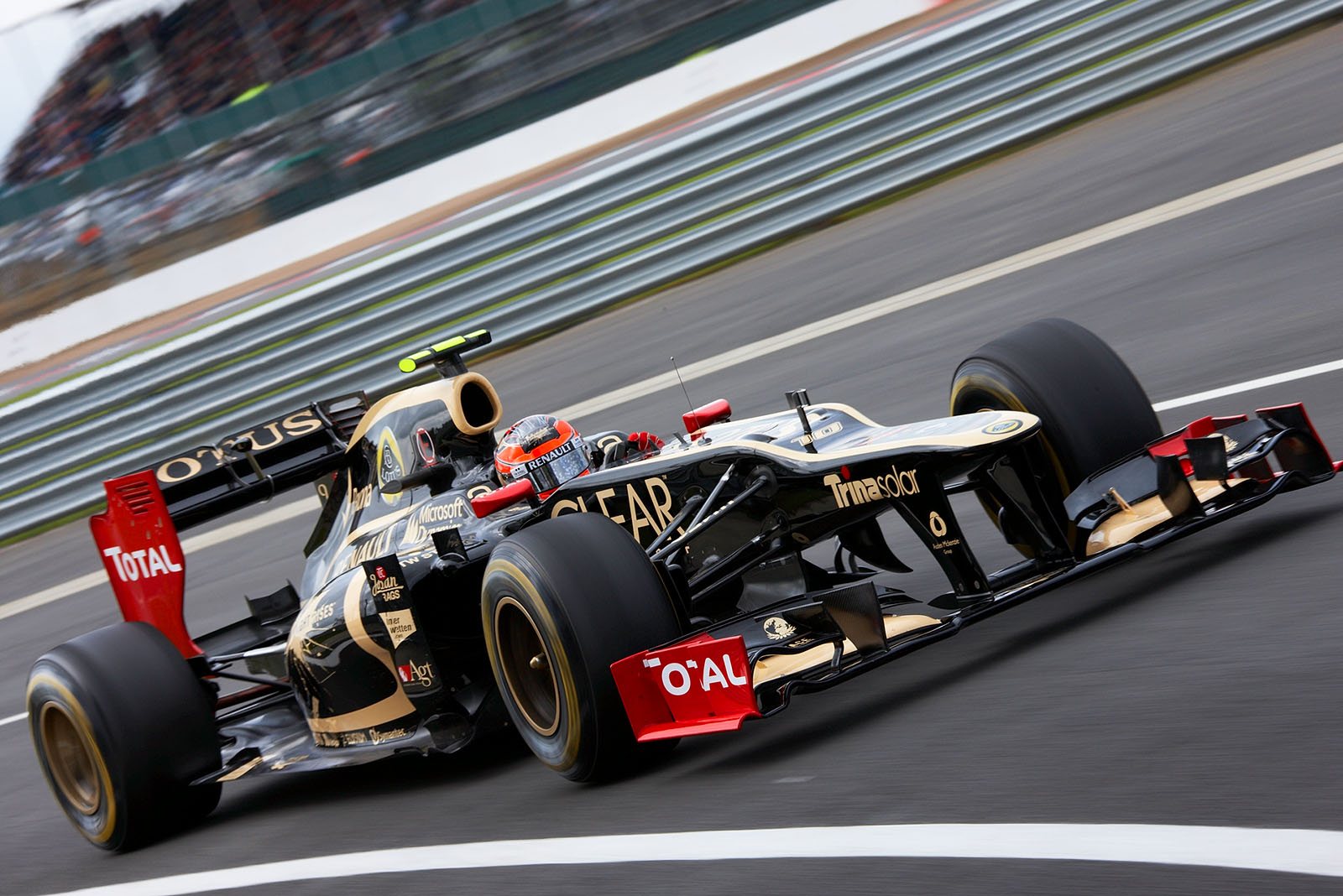 q1,Romain Grosjean, Lotus F1 team