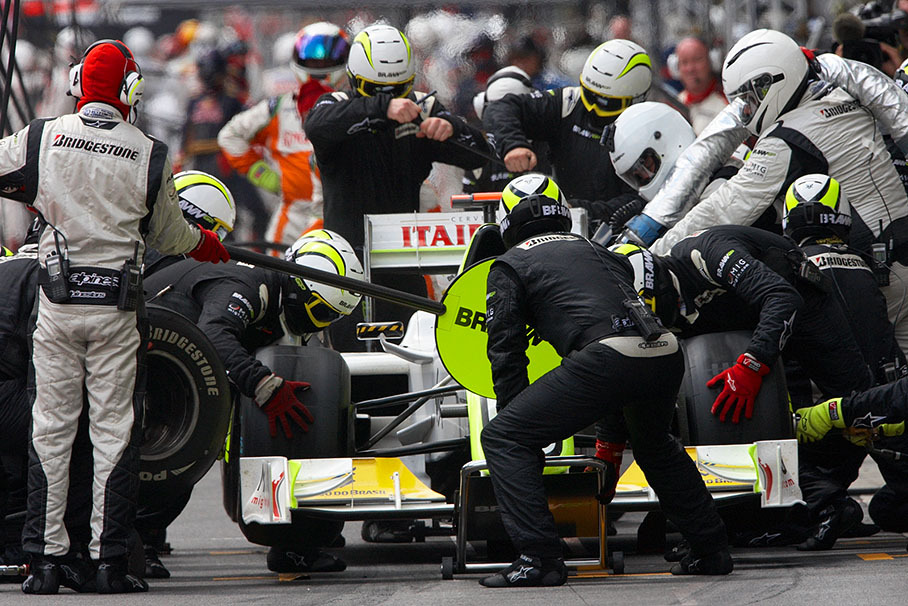 Pit stop of Jenson Button, Brawn Grand Prix