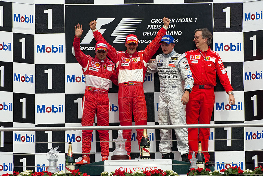 Final podium group photo