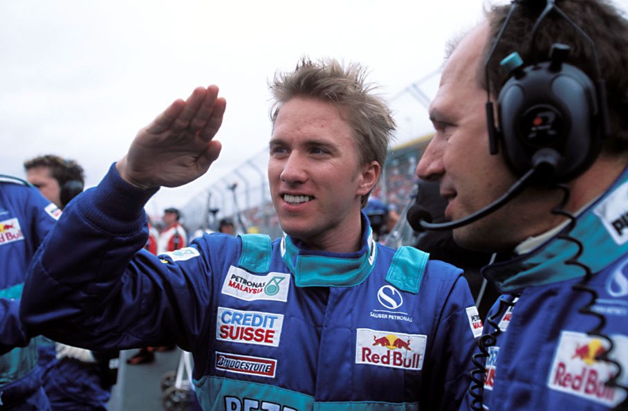 Quick Nick Heidfeld greeting on the grid