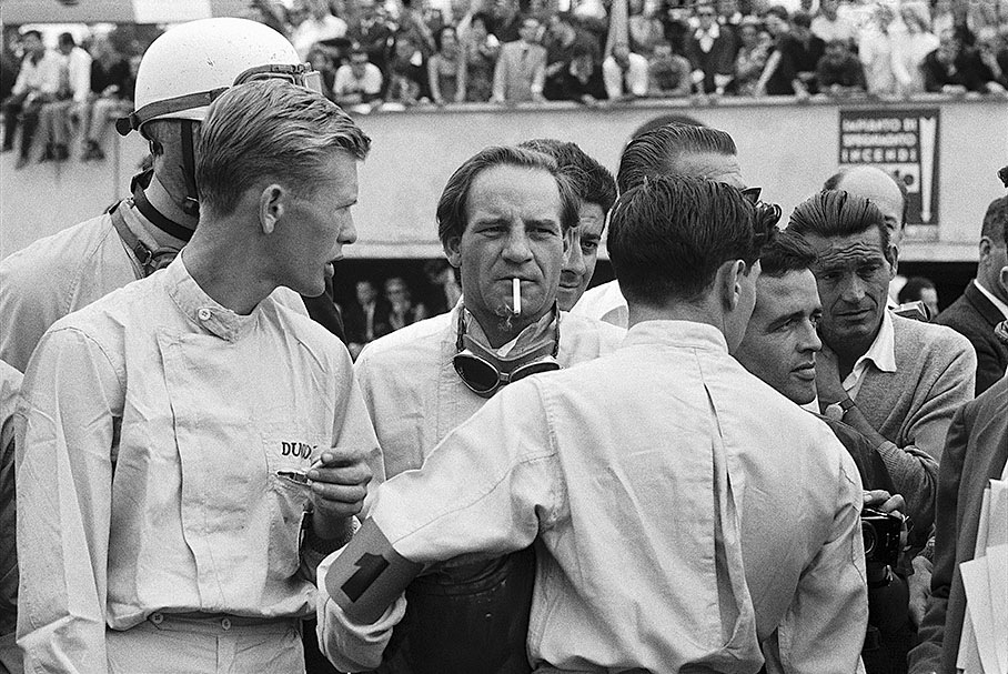 Drivers briefing before the start