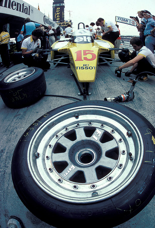 Jabouille's Renault is being prepared for the German Grand Prix 1980