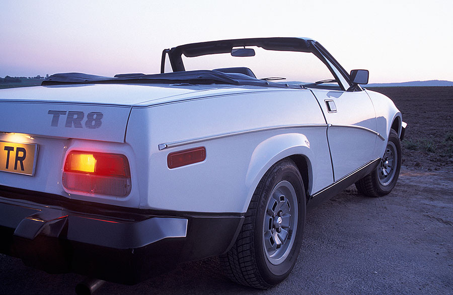 Triumph TR8