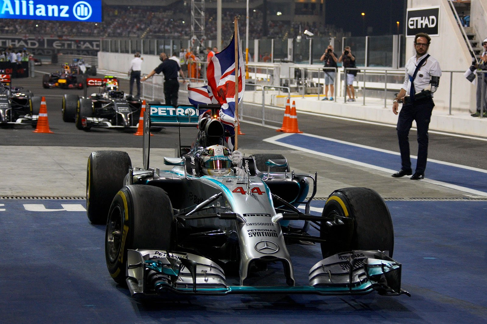 The new World Champion: Lewis Hamilton, Mercedes, Abu Dhabi Grand Prix, 2014