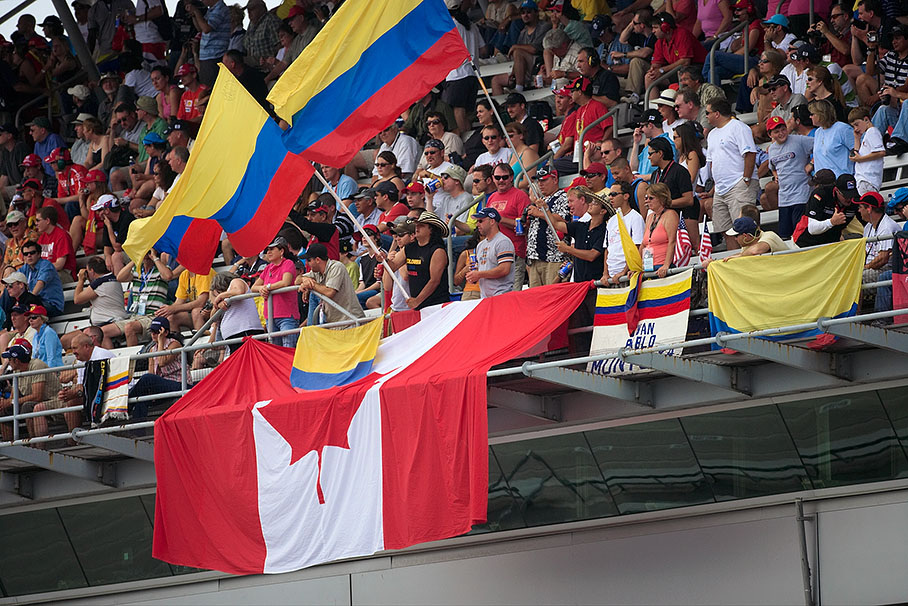Montoya fans on the main grandstand