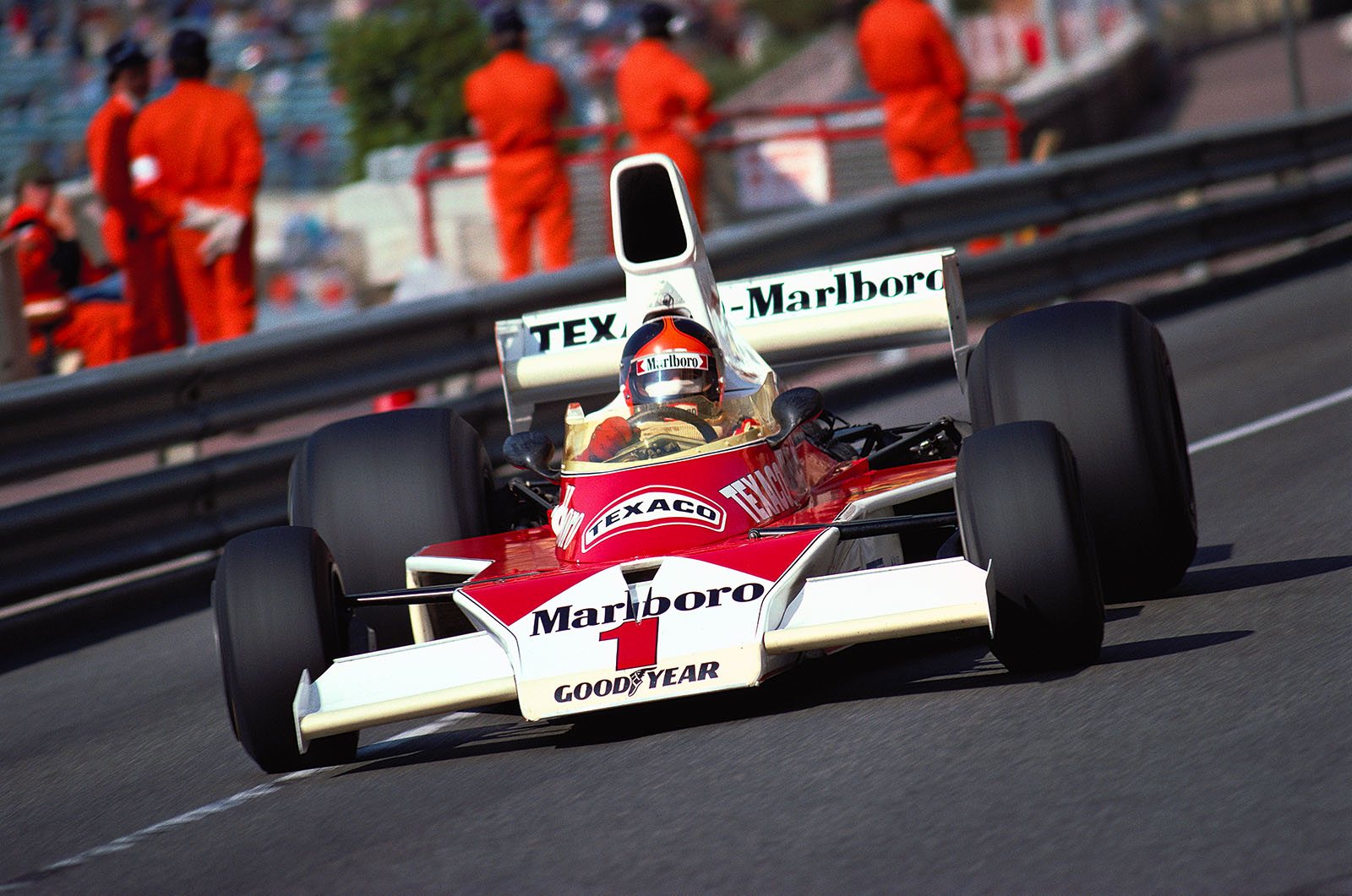Emerson Fittipaldi, McLaren Ford-Cosworth M23