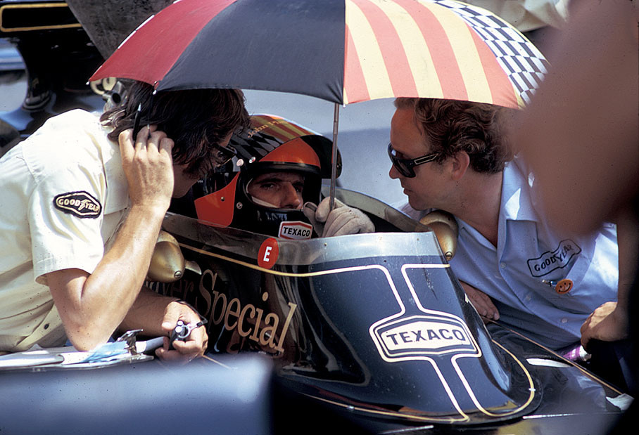 Emerson Fittipaldi on the grid in his Lotus-Cosworth 72E