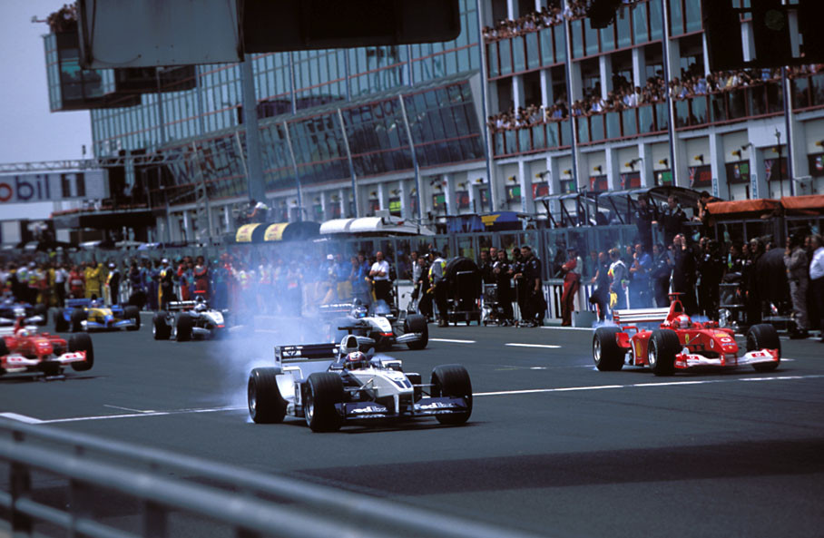 Start of the formation lap.